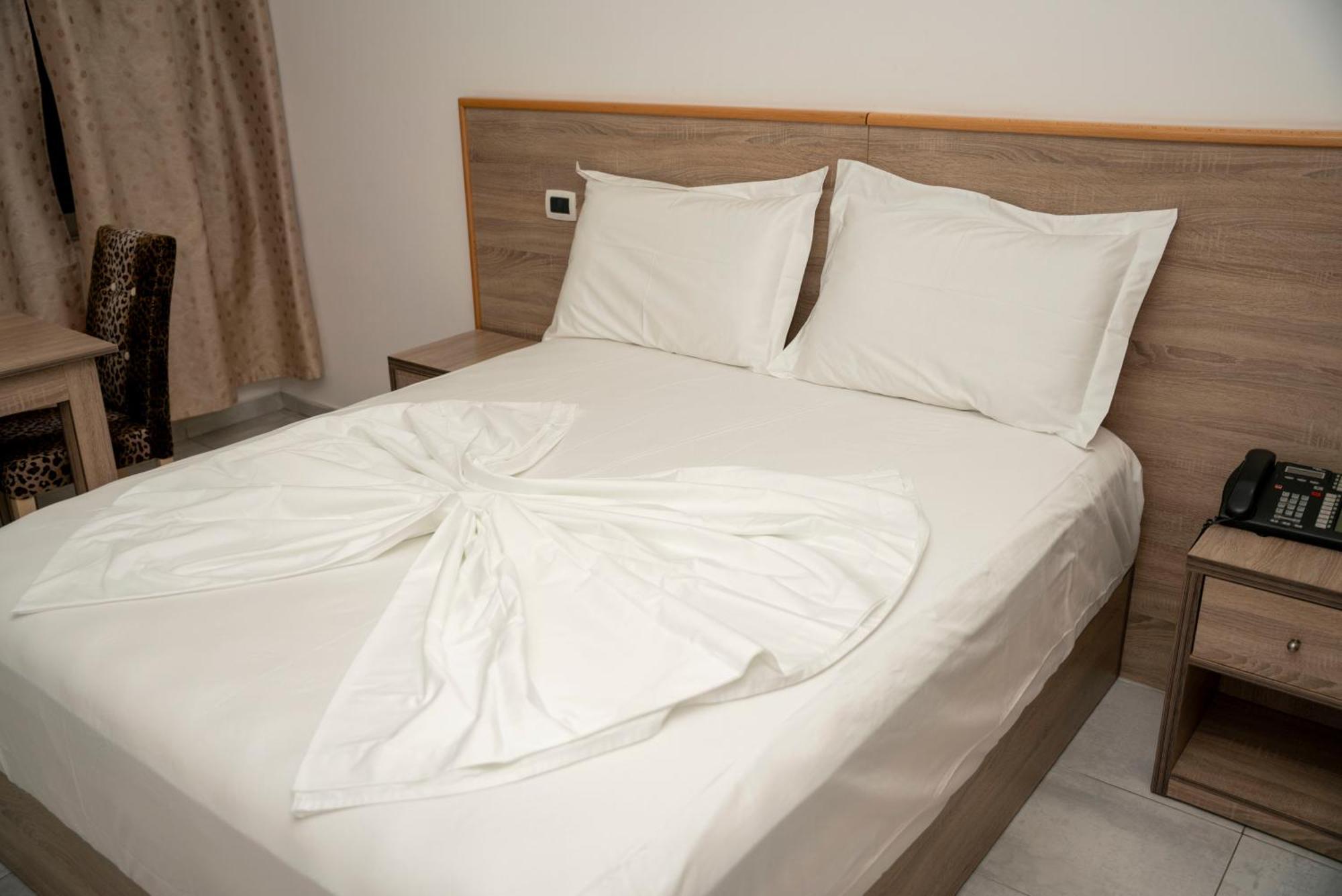 Hotel Pernoca Durrës Eksteriør bilde