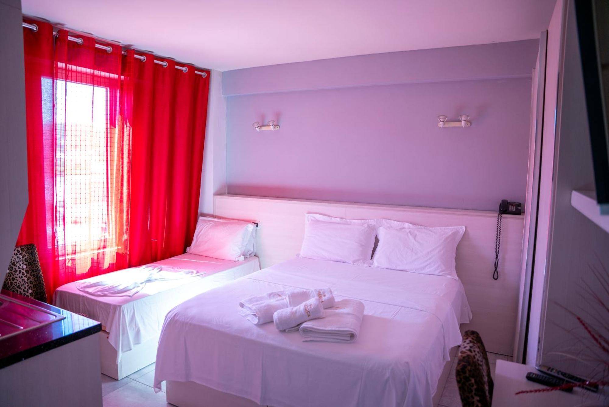 Hotel Pernoca Durrës Eksteriør bilde